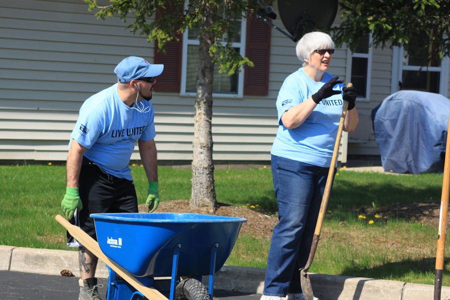Day of Caring Union Meadows CNB 1491