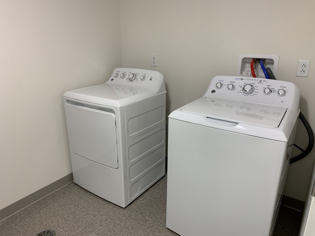 HH2 Senior Laundry scaled